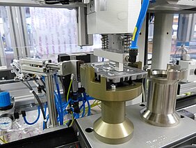 Vollautomatische Etikettiermaschine2